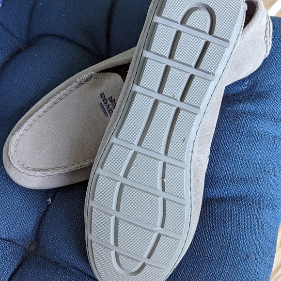 Coach suede loafers 8.5B - Picture 3 of 6